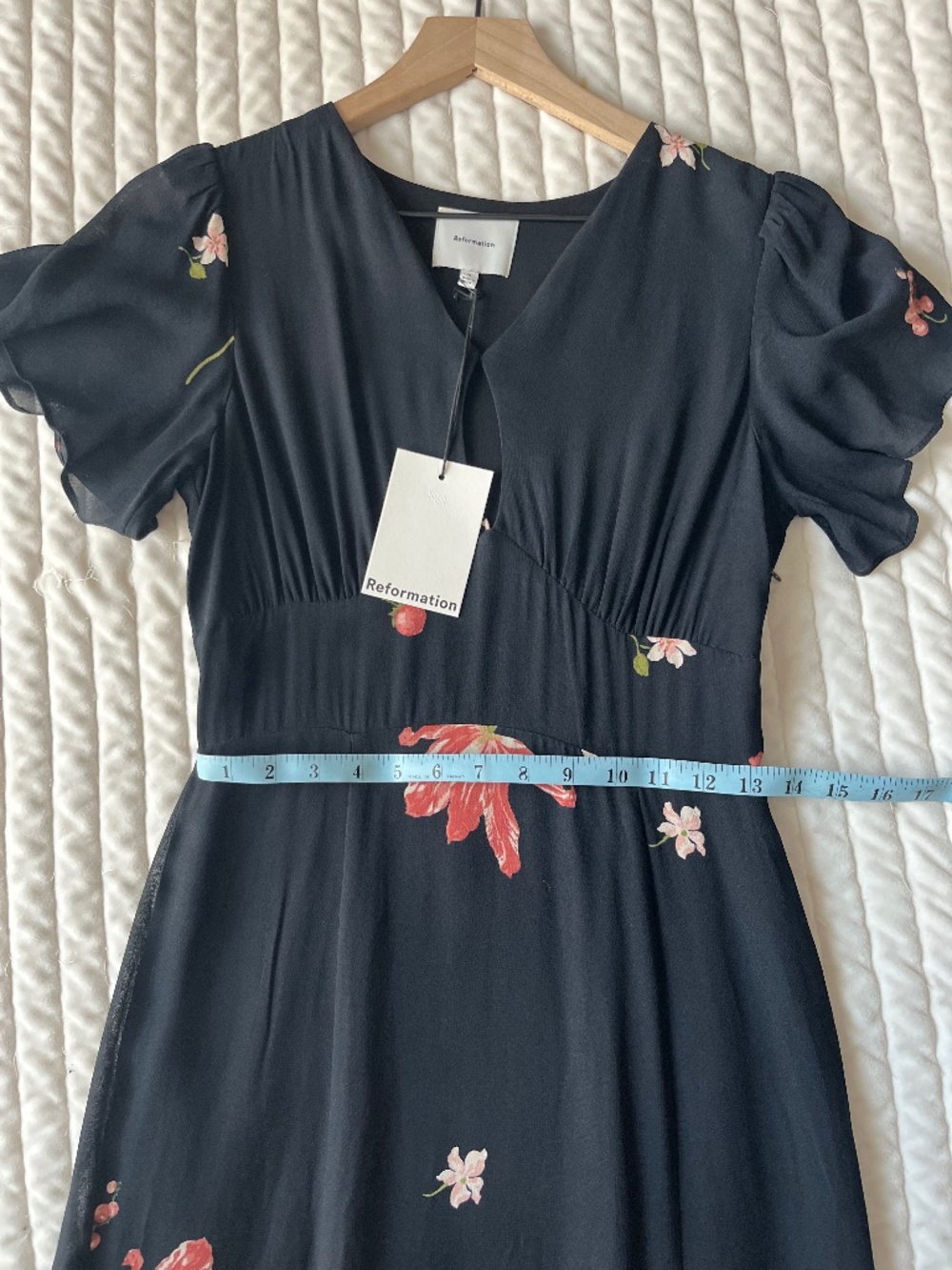 Reformation Corynn Dress Black - Size 6